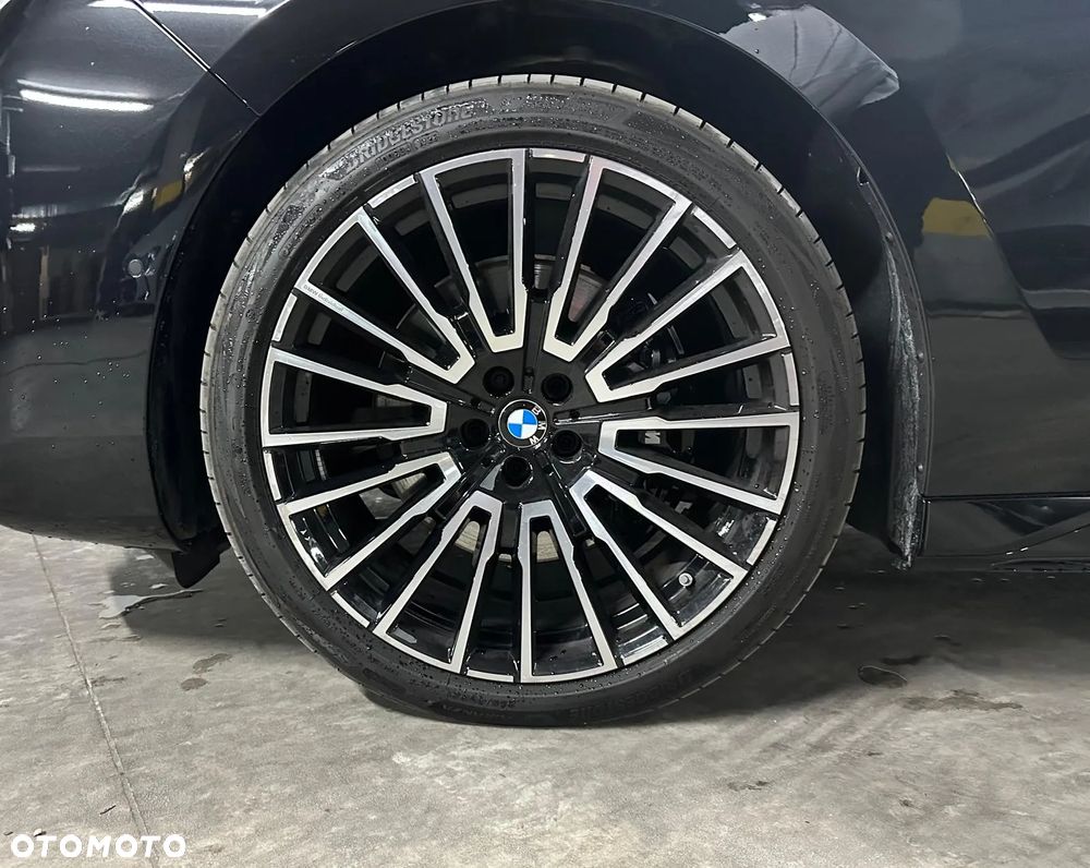 BMW Seria 7 - 13