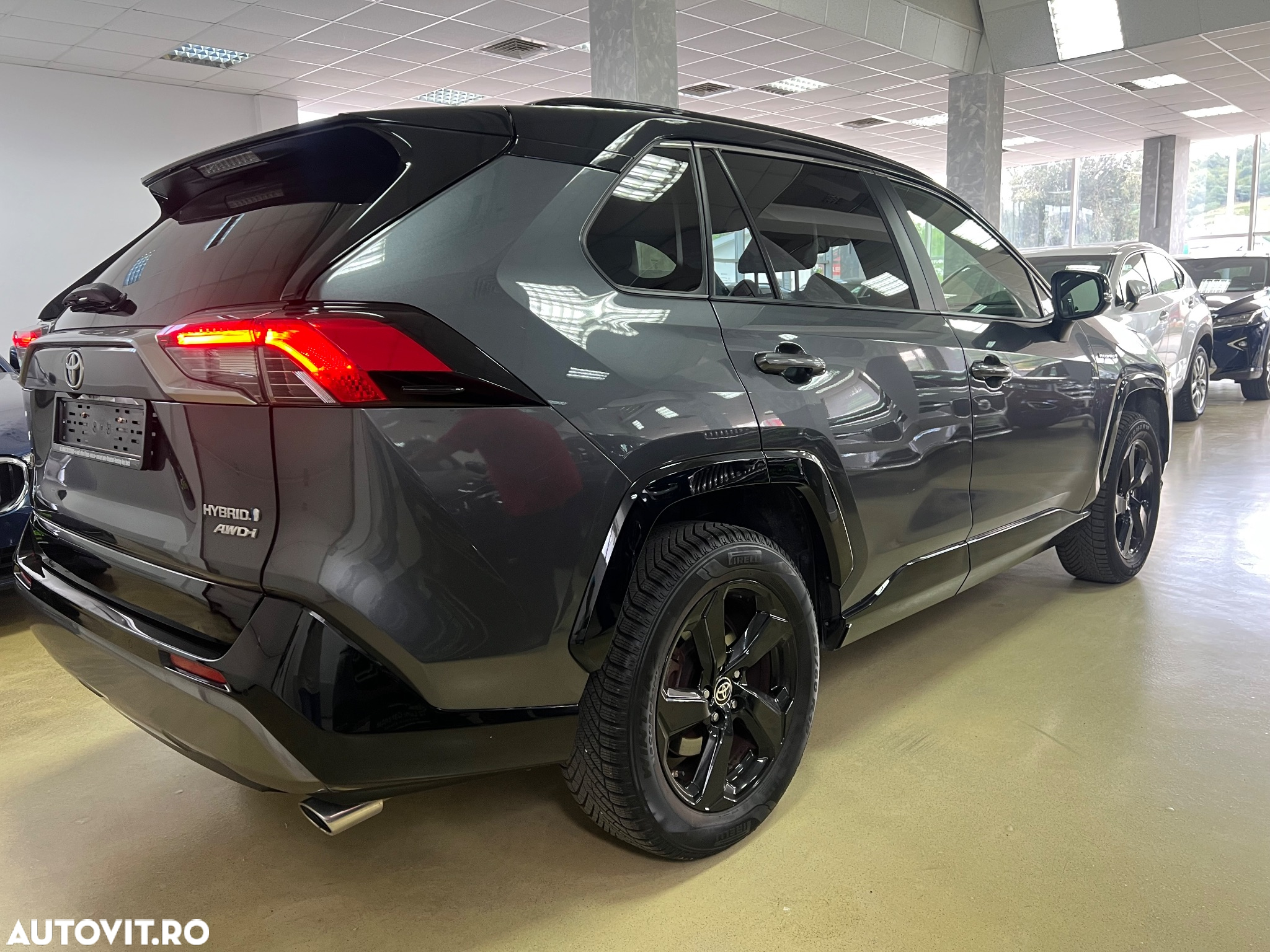 Toyota RAV4 2.5 4x4 Hybrid Lounge - 10