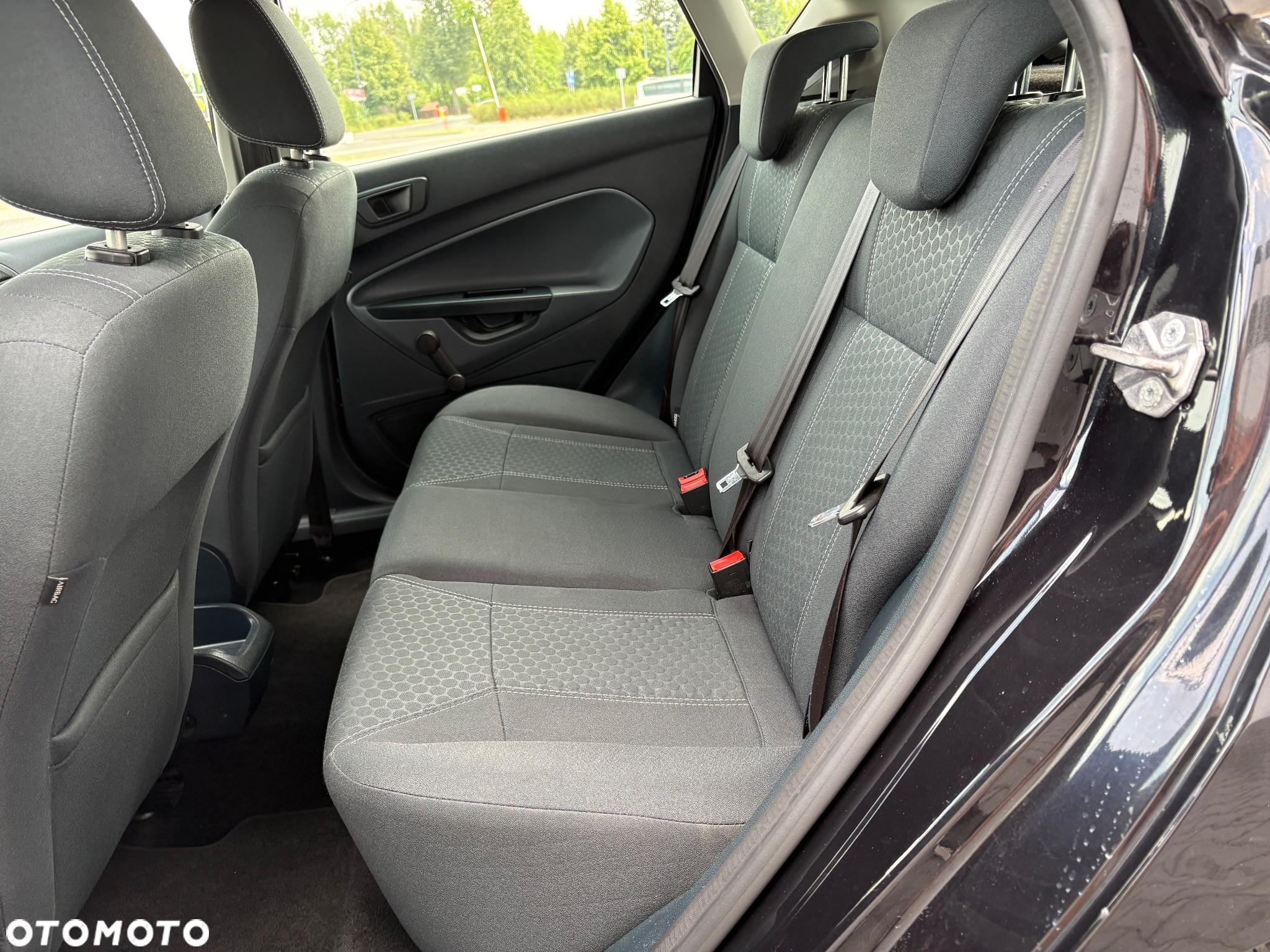 Ford Fiesta 1.6 Titanium - 16