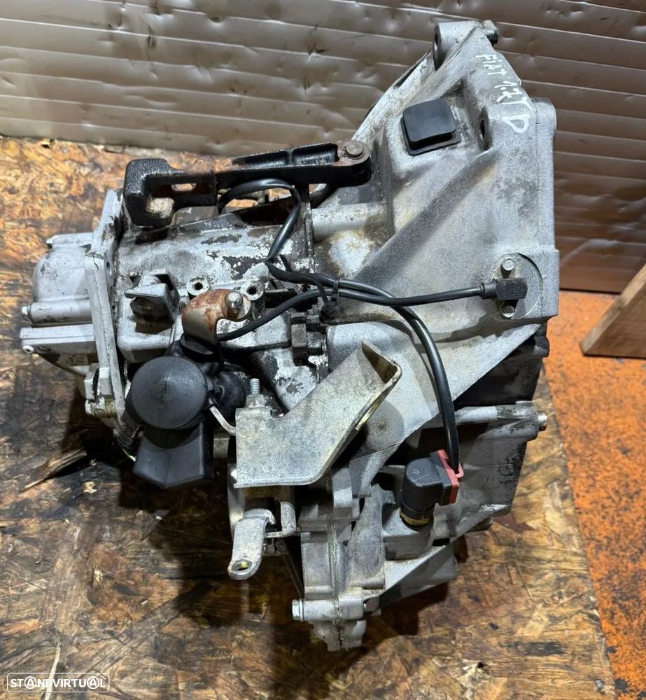 Caixa de Velocidades Fiat Punto 1.7TD - 1