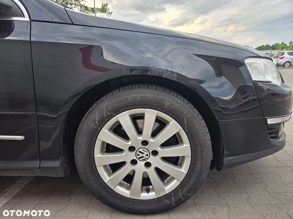 Volkswagen Passat 2.0 TDI DPF BlueMotion Technology Comfortline - 9