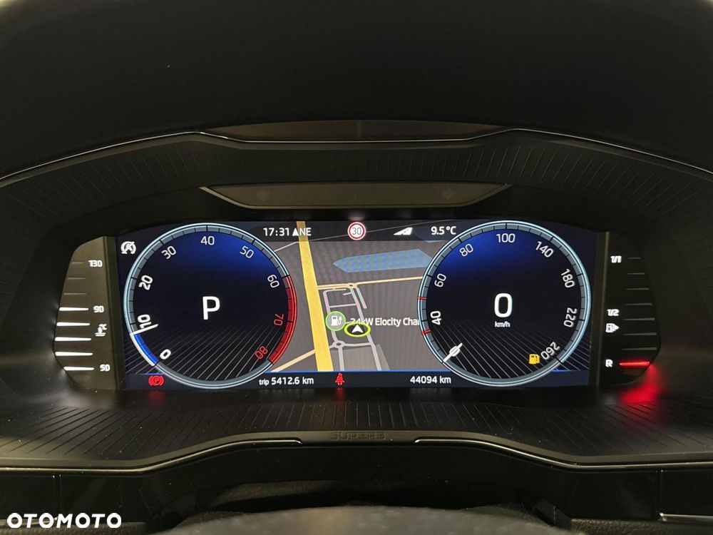 Skoda Superb 2.0 TSI L&K DSG - 24