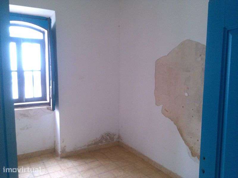 Moradia T5 Térrea c/ Jardim + 2 Lojas no Centro de Algoz - Grande imagem: 5/12