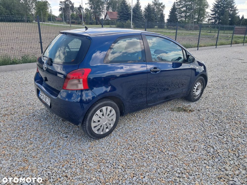Toyota Yaris - 7