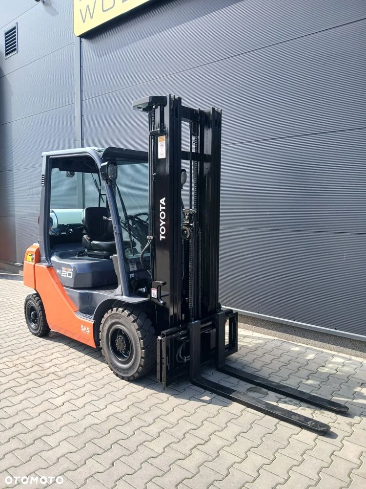 Toyota 02-8FGF20 - 3