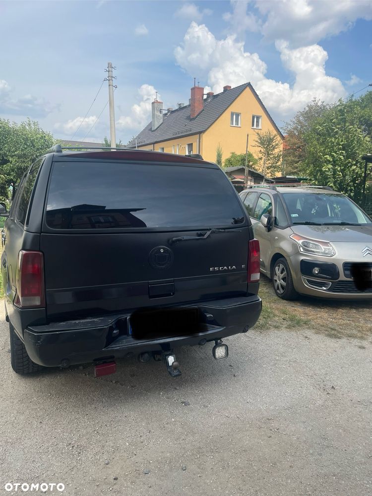 Cadillac Escalade - 18