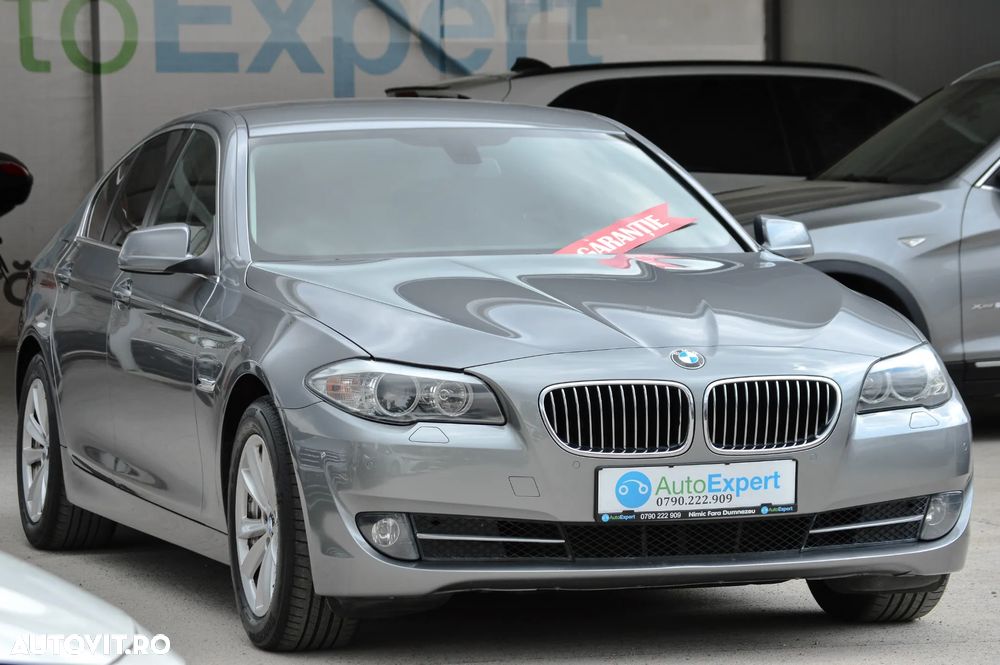 BMW Seria 5 520d Sport-Aut. - 11