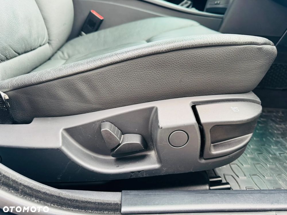 BMW Seria 5 - 36