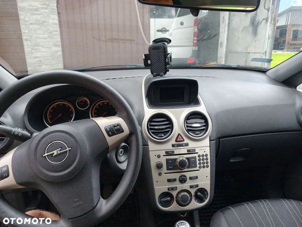 Opel Corsa 1.2 16V Enjoy - 4