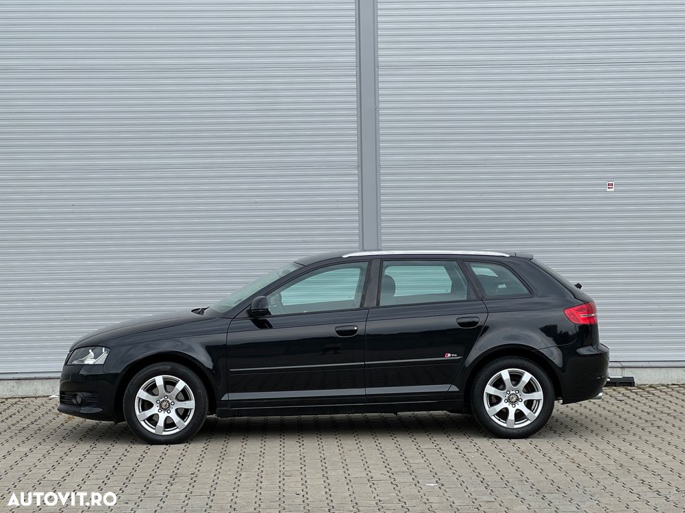 Audi A3 Sportback - 2
