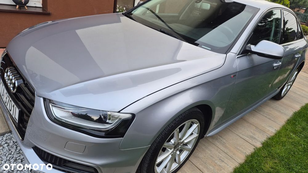 Audi A4 Limousine - 10