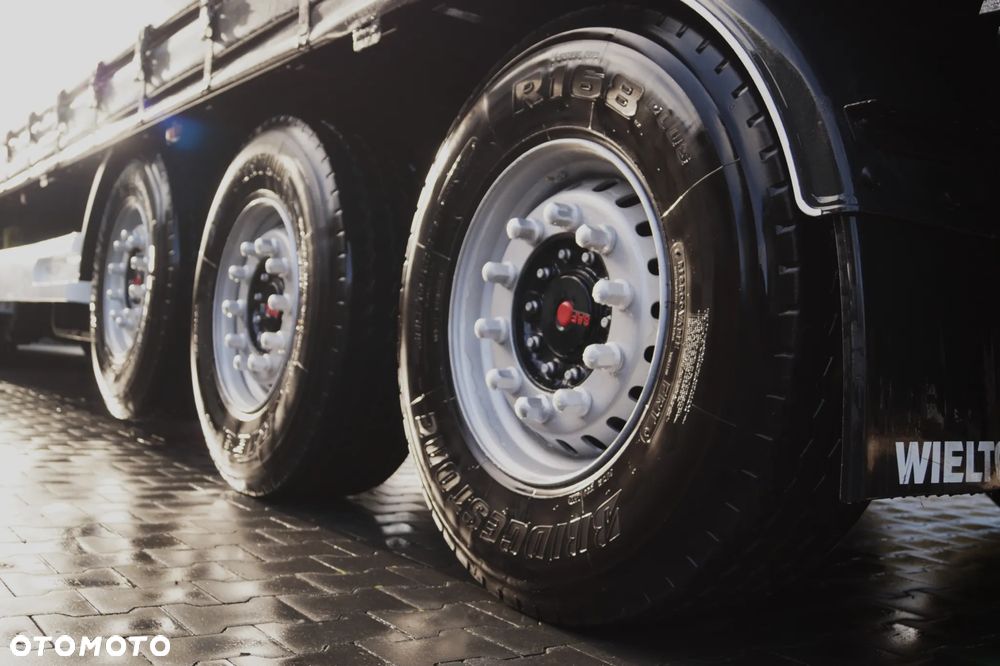 Wielton STANDARD OŚ PODNOSZONA SAF TARCZE /PODNOSZONY DACH - 12