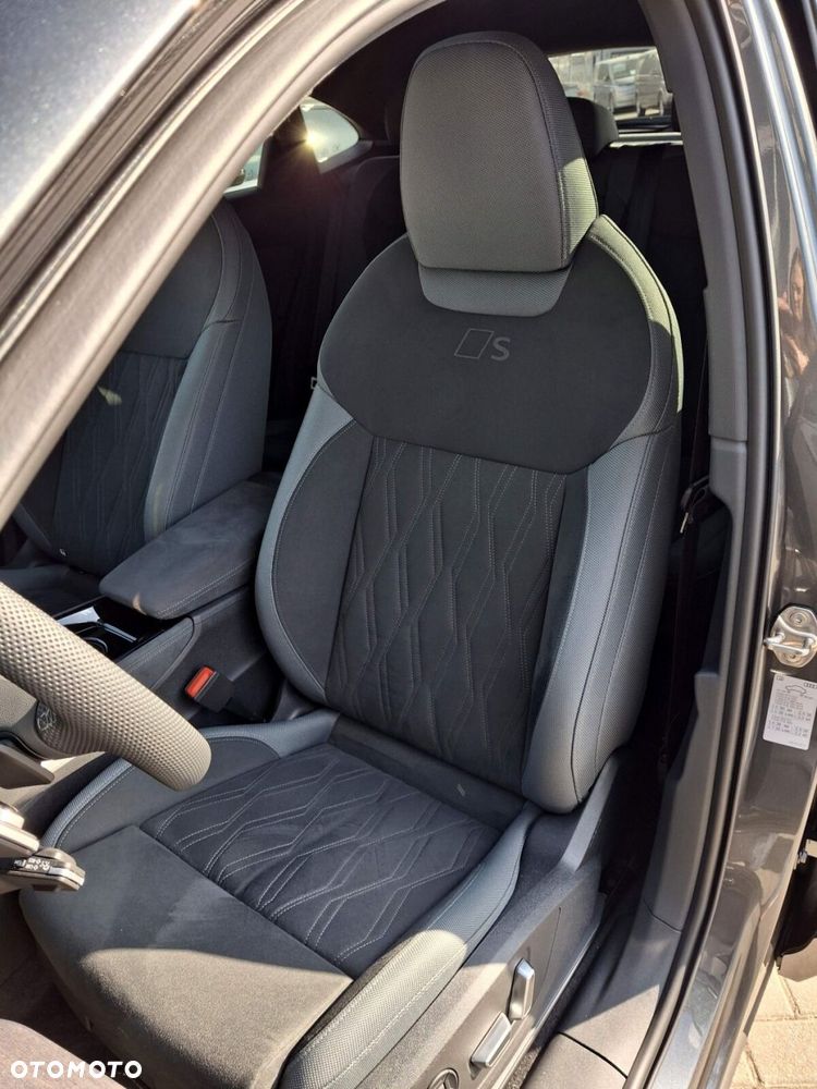 Audi Q3 Sportback - 13