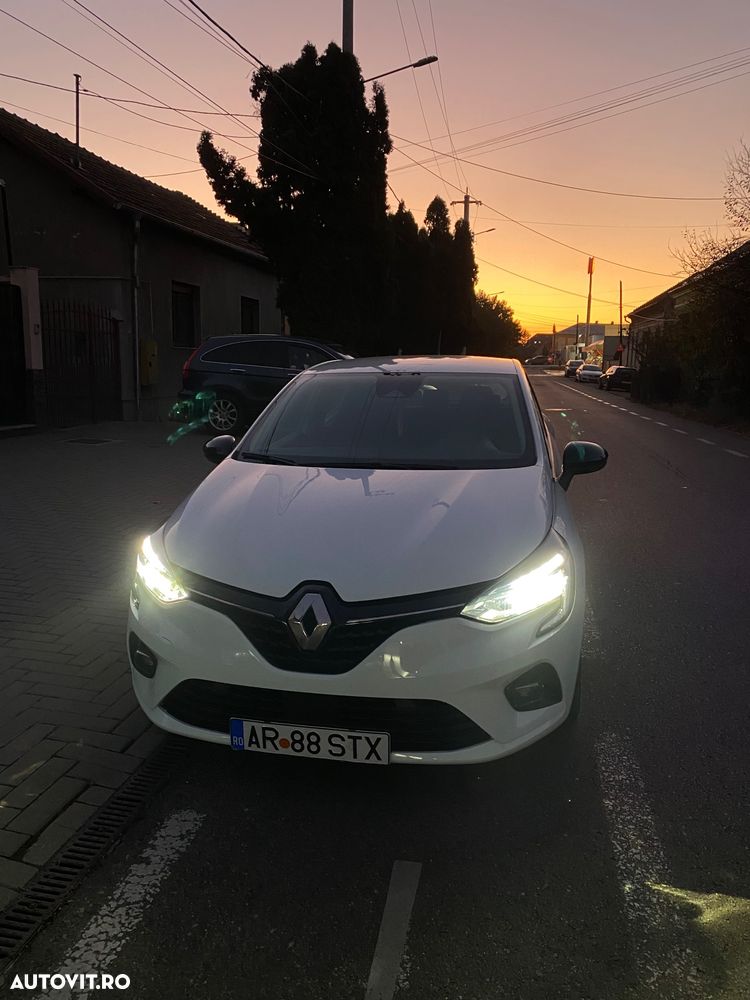 Renault Clio V E-Tech 145 Techno - 9