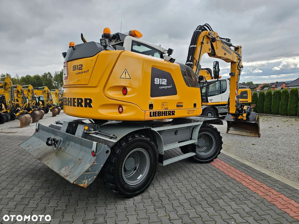 Liebherr A 912 Compact - 5