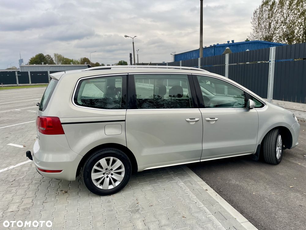 Volkswagen Sharan 2.0 TDI 4MOTION BlueMotion Technology Highline - 9