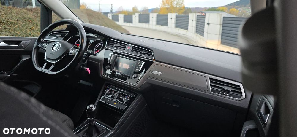 Volkswagen Touran 1.6 TDI BMT Trendline - 31