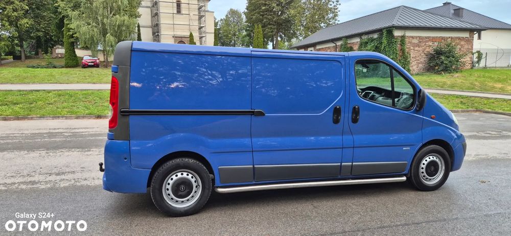 Opel Vivaro - 13