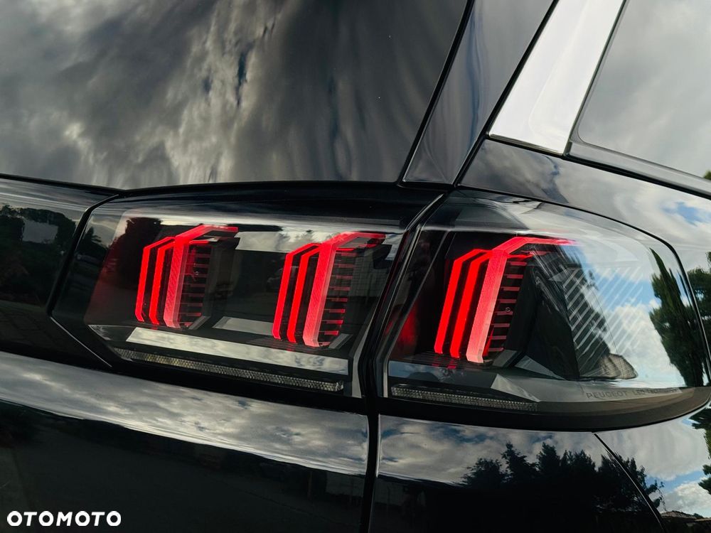 Peugeot 5008 2.0 BlueHDi Allure Pack S&S EAT8 - 20