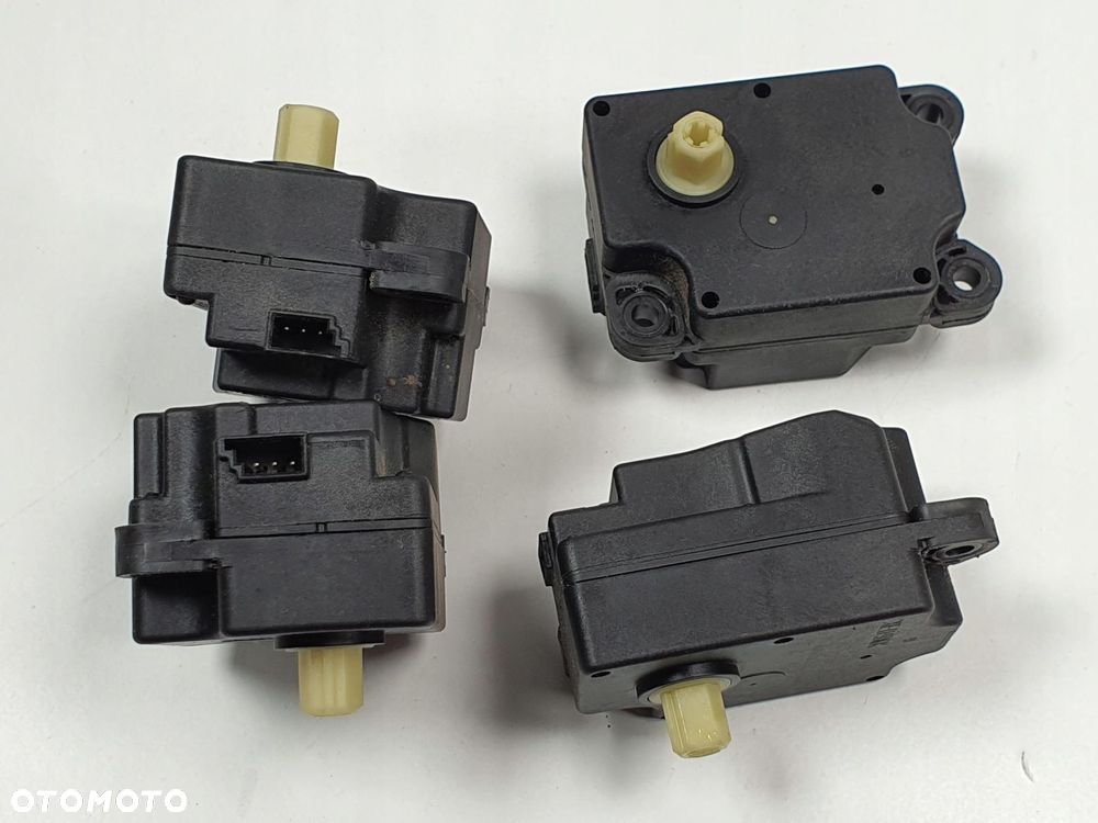 SILNICZEK NAGRZEWNICY LAND ROVER DISCOVERY L550 - 6