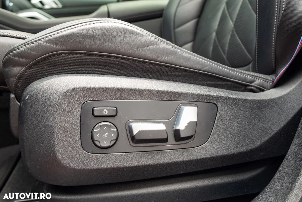 BMW X6 xDrive40i AT MHEV - 30