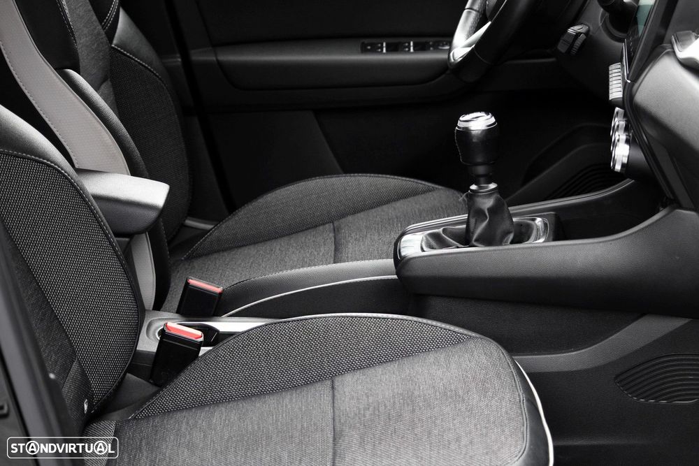 Renault Captur 1.0 TCe Techno Bi-Fuel - 19