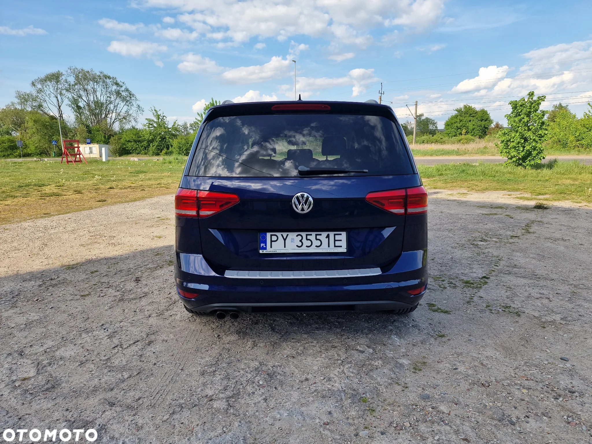 Volkswagen Touran 2.0 TDI BMT Comfortline - 5