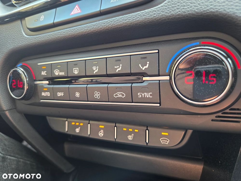 Kia Ceed 1.5 T-GDI L Business Line Plus DCT - 27