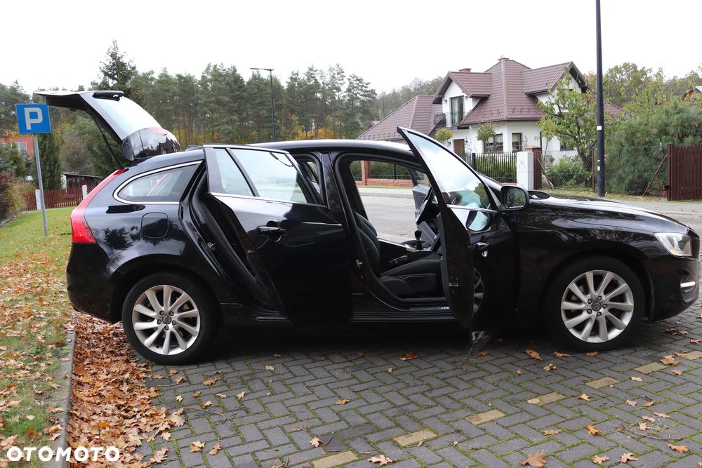 Volvo V60 D2 Base - 6
