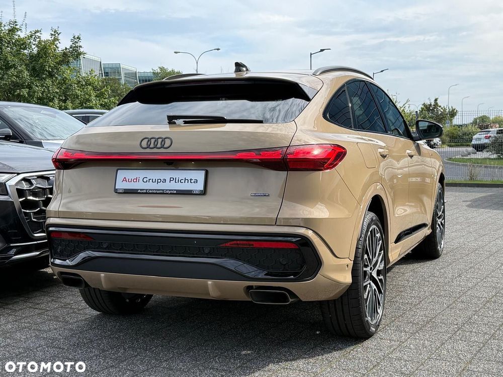 Audi Q5 Sportback - 13