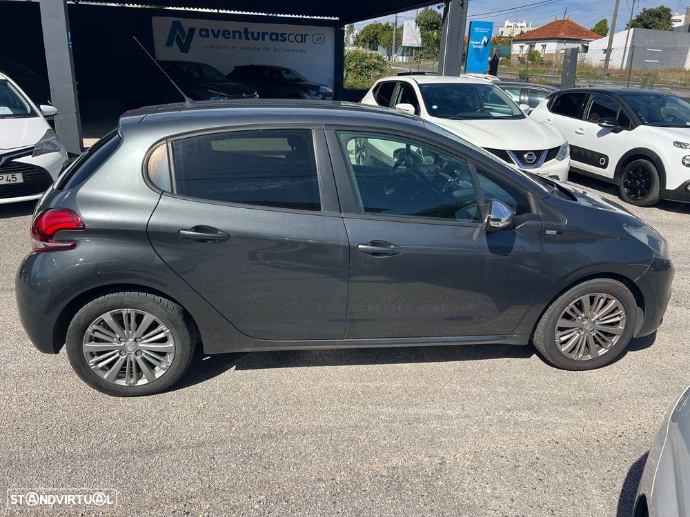 Peugeot 208 1.2 PureTech Style - 17