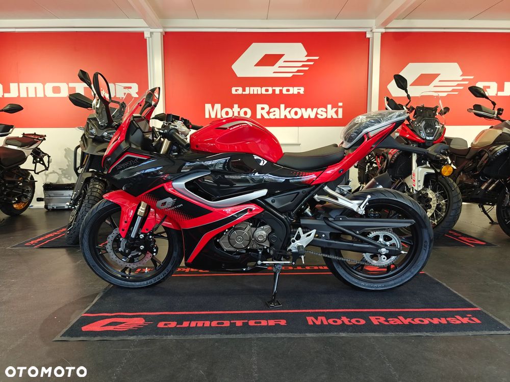 QJMOTOR SRK 125R - 4