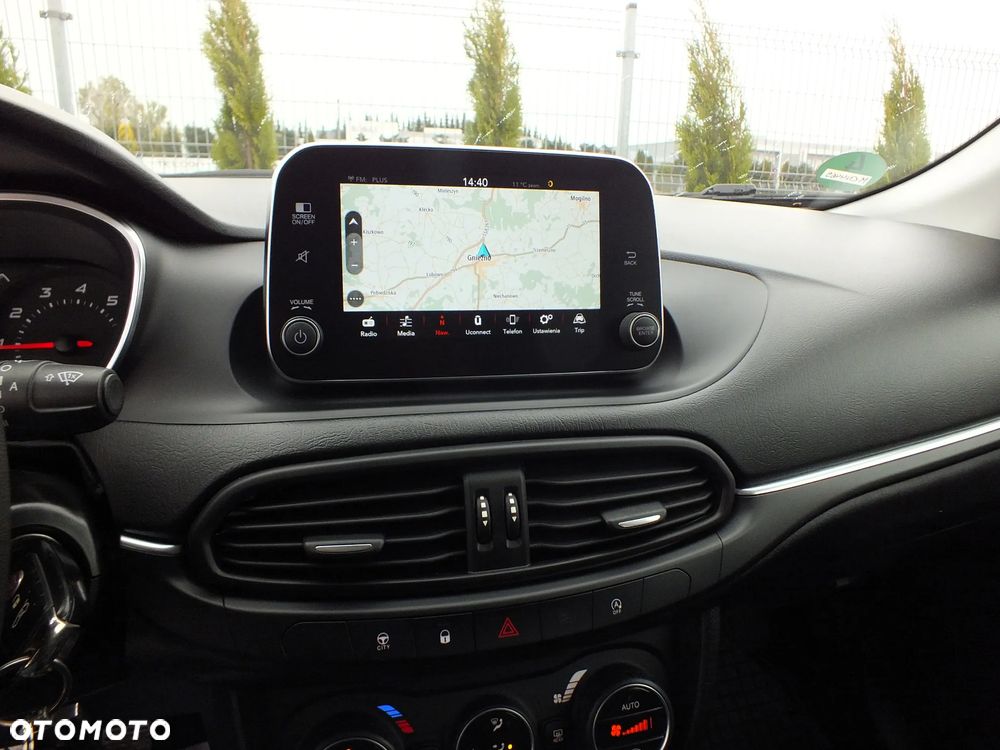 Fiat Tipo 1.4 T-Jet 16v Lounge - 10