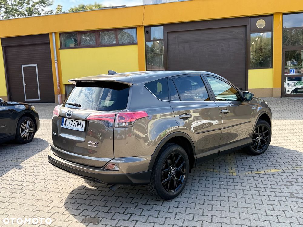Toyota Rav4 2017 photo 2
