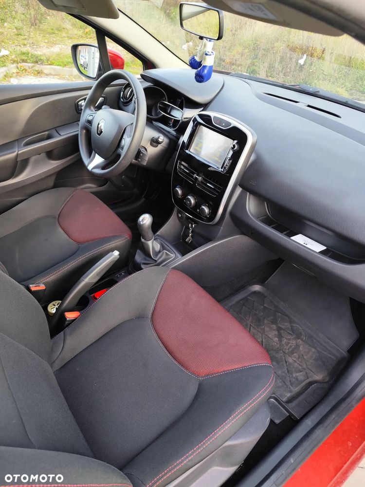 Renault Clio ver-1-2-16v-expression - 3