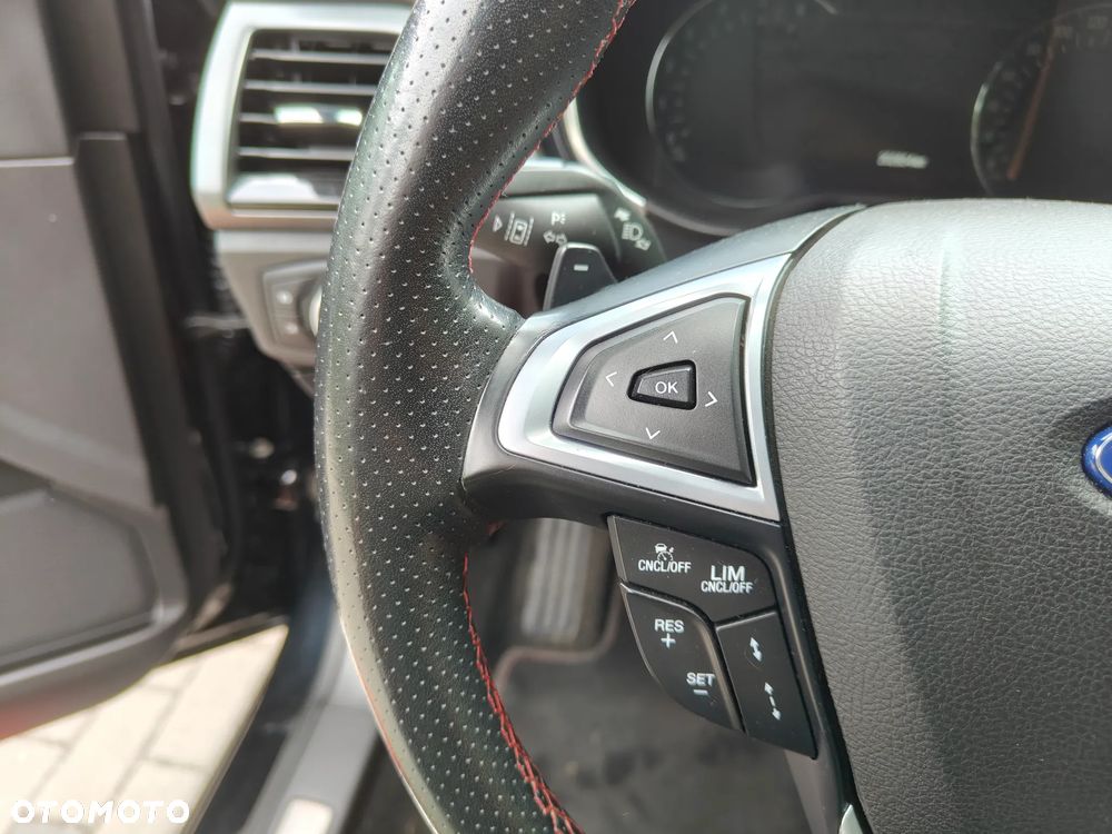 Ford Mondeo 2.0 TDCi PowerShift-Aut Allrad ST-Line - 38