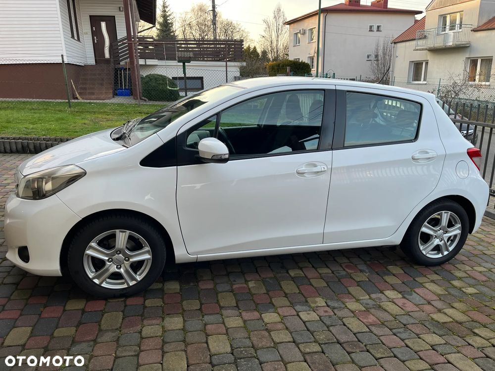 Toyota Yaris 1.0 Sol - 4