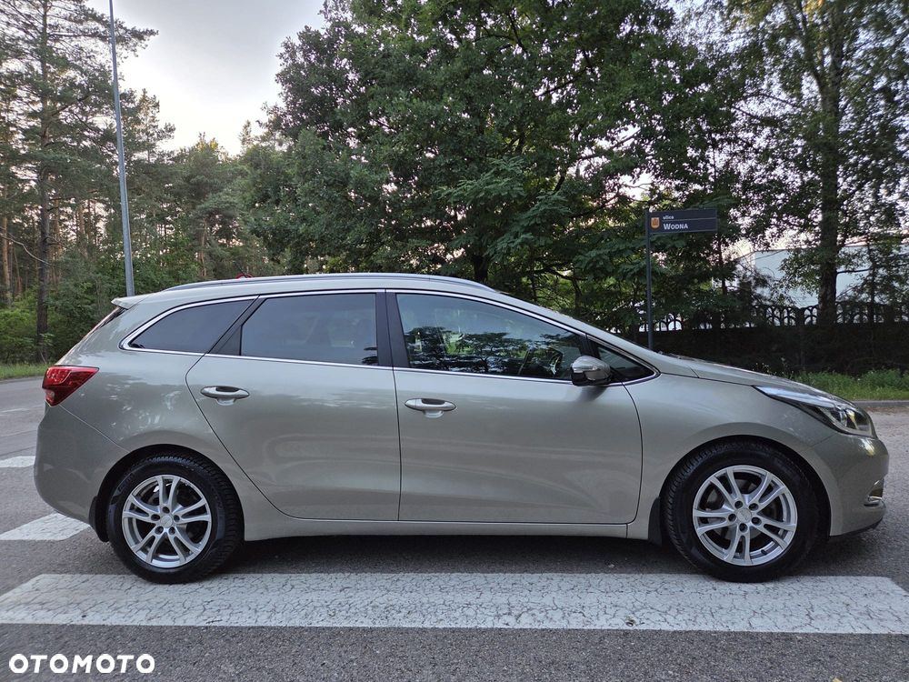 Kia Ceed 1.6 GDI L DCT - 4