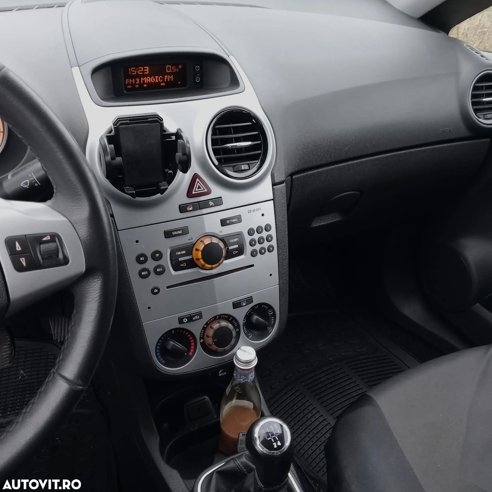 Opel Corsa 1.2 Essentia - 6