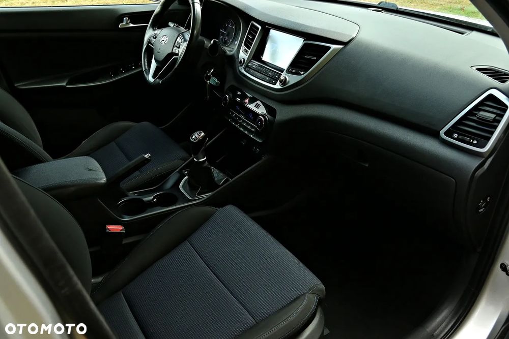 Hyundai Tucson 1.7 CRDI BlueDrive GO 2WD - 8