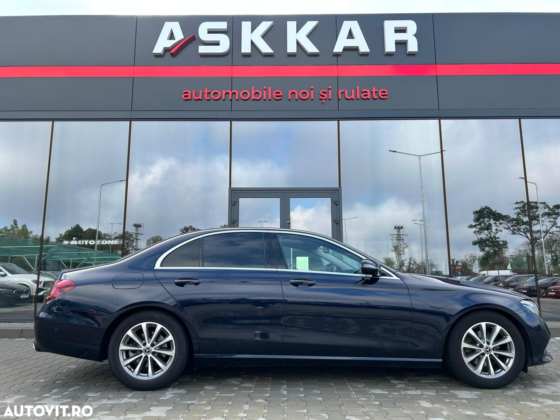 Mercedes-Benz E 200 d 9G-TRONIC Exclusive - 4