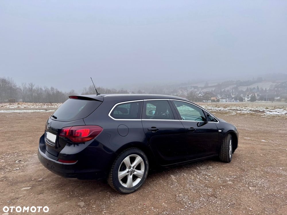Opel Astra 1.4 T Cosmo - 1