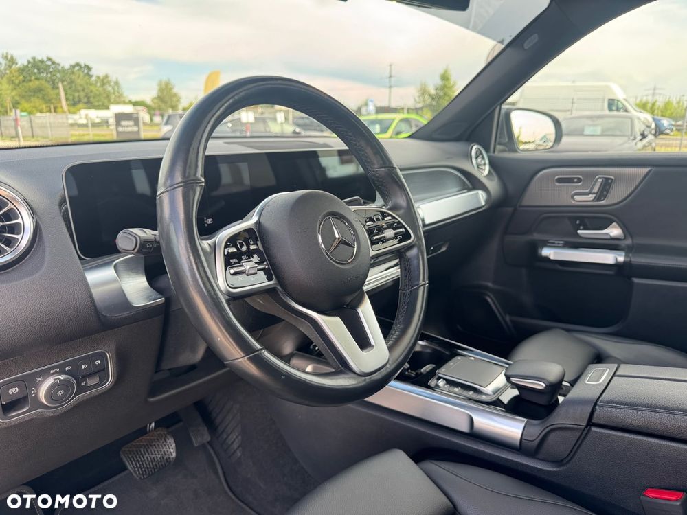 Mercedes-Benz GLB 250 4Matic 8G-DCT - 11