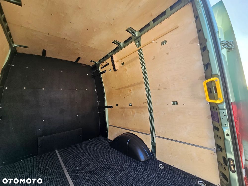 Iveco DAILY 35S18 HI-MATIC BRYGADOWY 7-OSÓB - 28