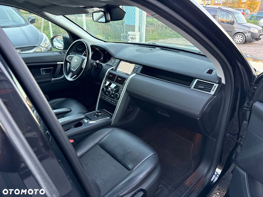 Land Rover Discovery Sport 2.0 D180 HSE - 33