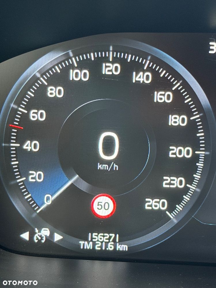 Volvo V60 B3 B R-Design - 15