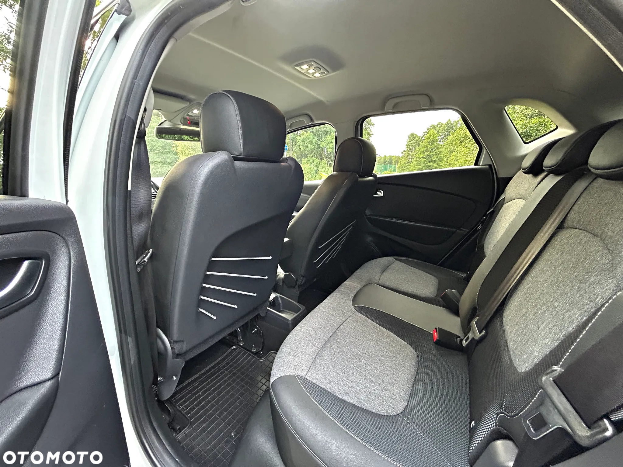 Renault Captur ENERGY TCe 120 Initiale Paris - 25