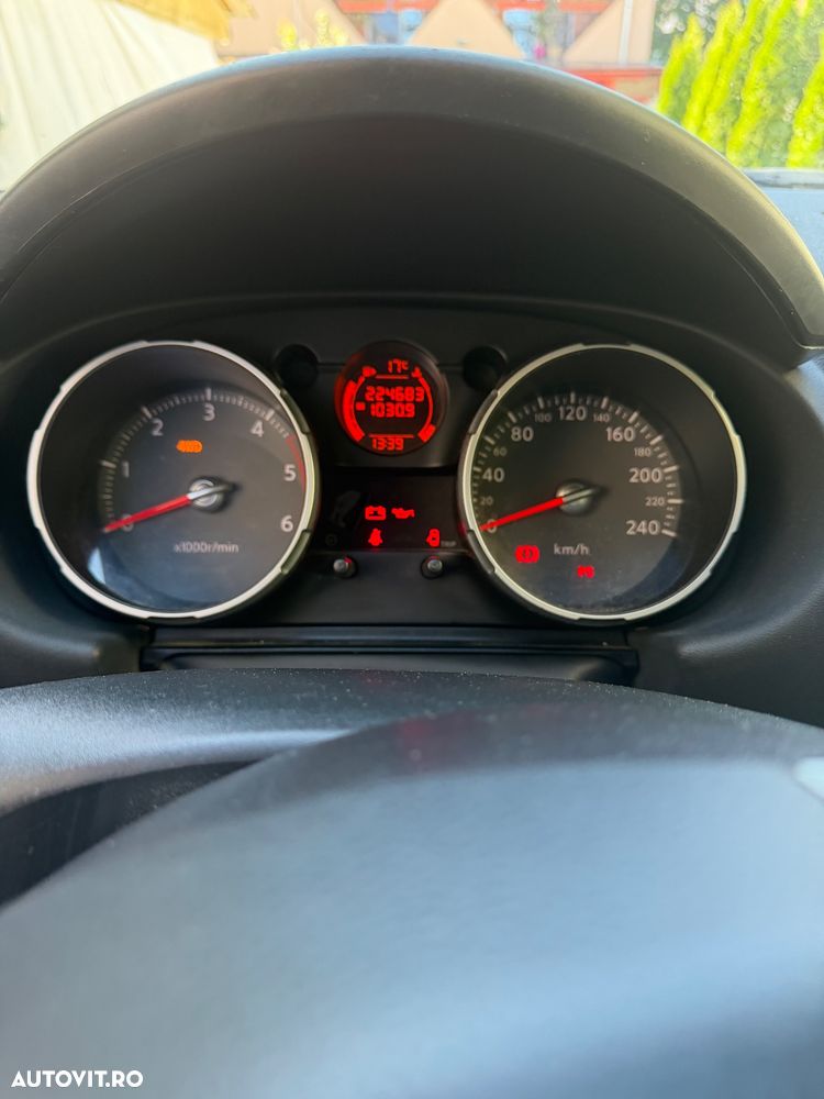 Nissan Qashqai+2 - 7
