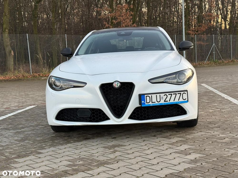 Alfa Romeo Giulia - 9