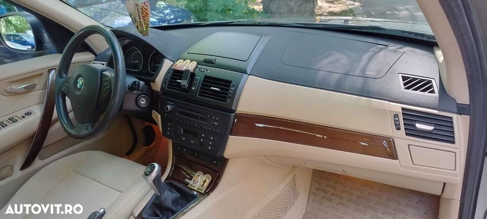 BMW X3 xDrive18d - 14